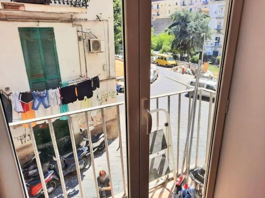 Bilocale Napoli Piazza Miracoli Daire Dış mekan fotoğraf